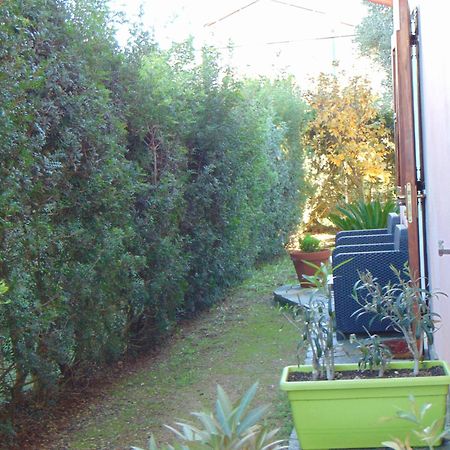 La Contea Bed & Breakfast Sant'Anna Arresi Bagian luar foto