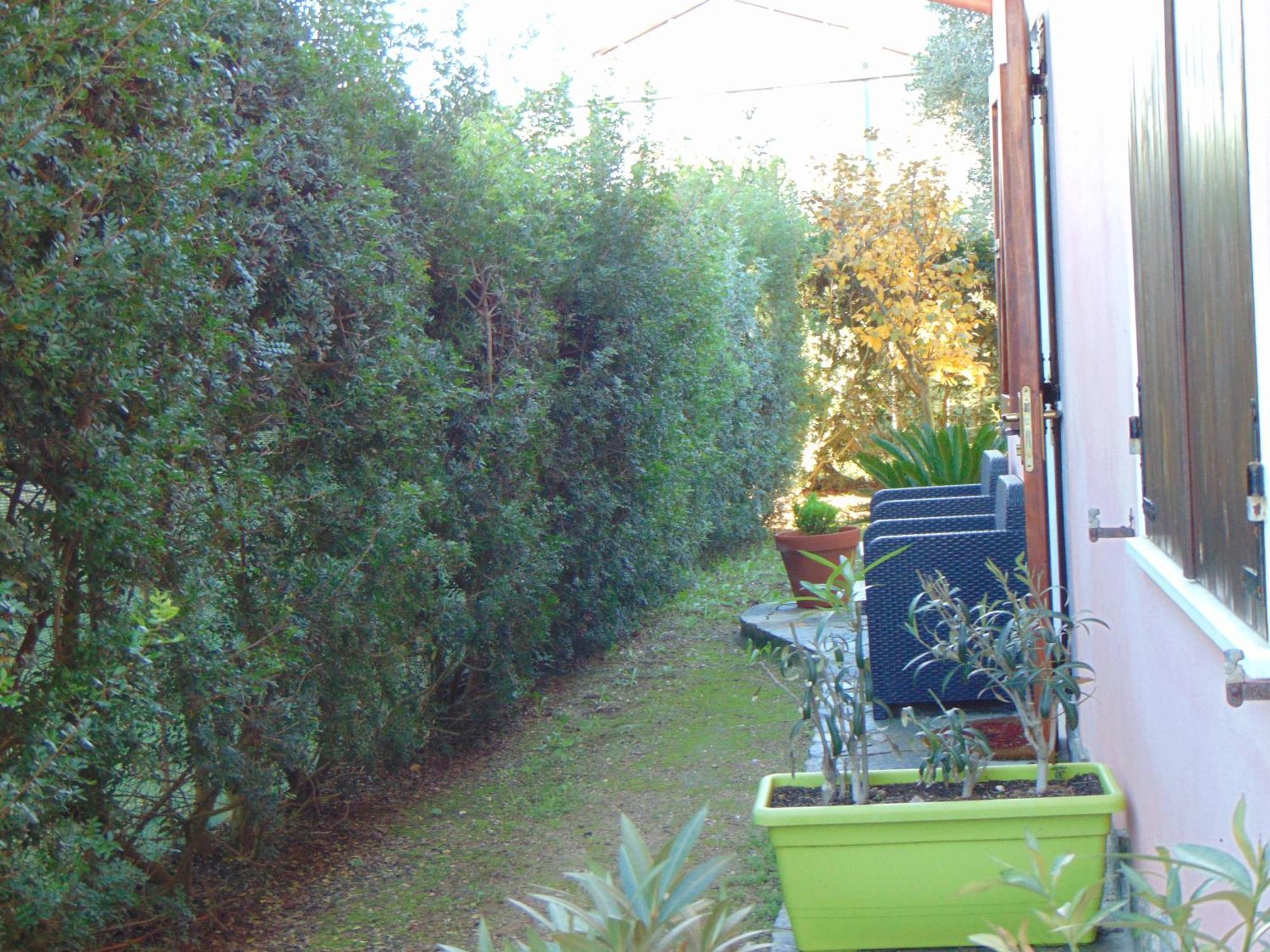 La Contea Bed & Breakfast Sant'Anna Arresi Bagian luar foto