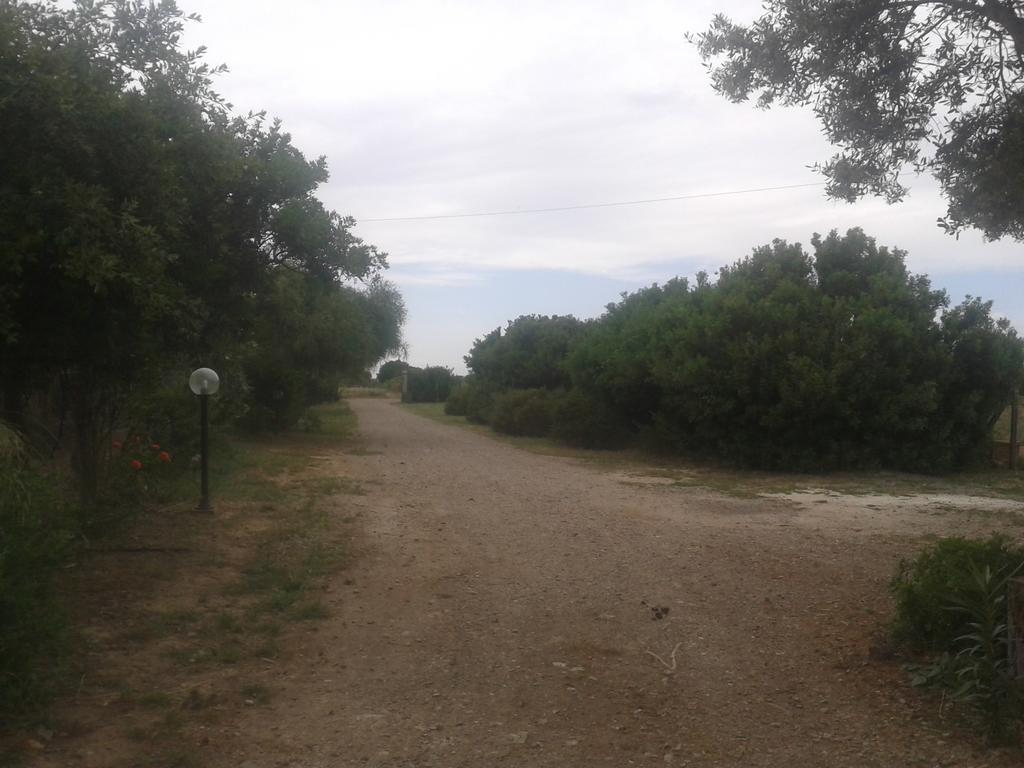 La Contea Bed & Breakfast Sant'Anna Arresi Bagian luar foto