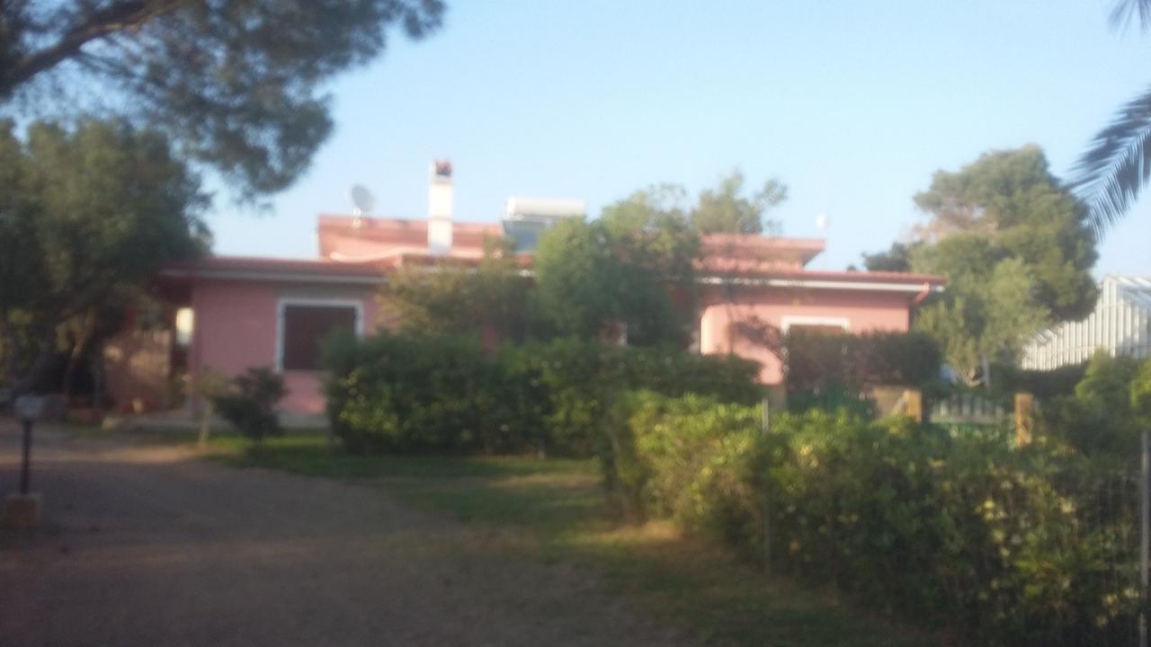 La Contea Bed & Breakfast Sant'Anna Arresi Bagian luar foto