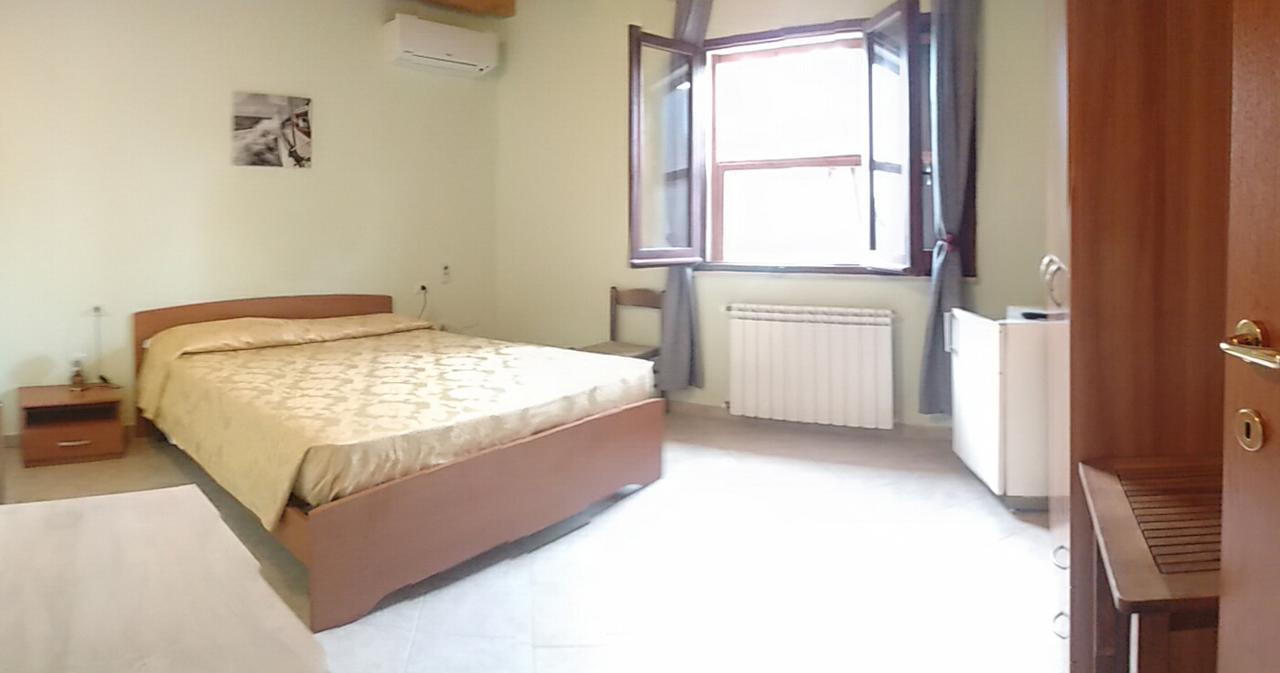La Contea Bed & Breakfast Sant'Anna Arresi Bagian luar foto